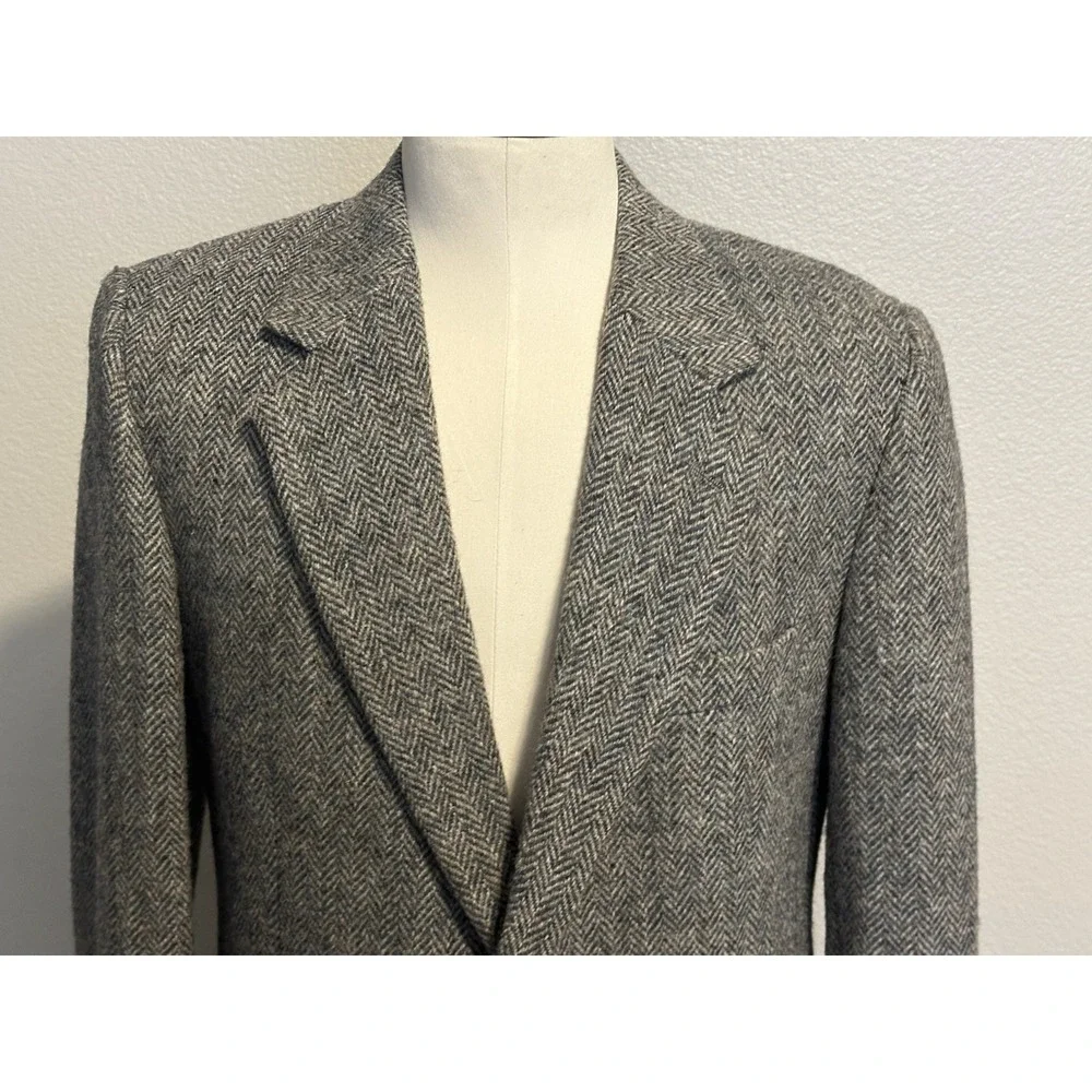 VTG Harris Tweed Hand Woven 100% Scottish Wool Herringbone Jacket Blazer Men 42‎